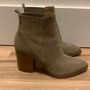 Marc Fisher LTD Booties 9